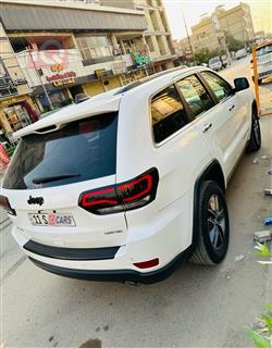 جیپ گراند شیرۆکی